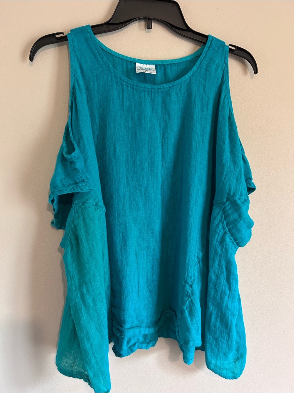 Cold-Shoulder Linen Top
